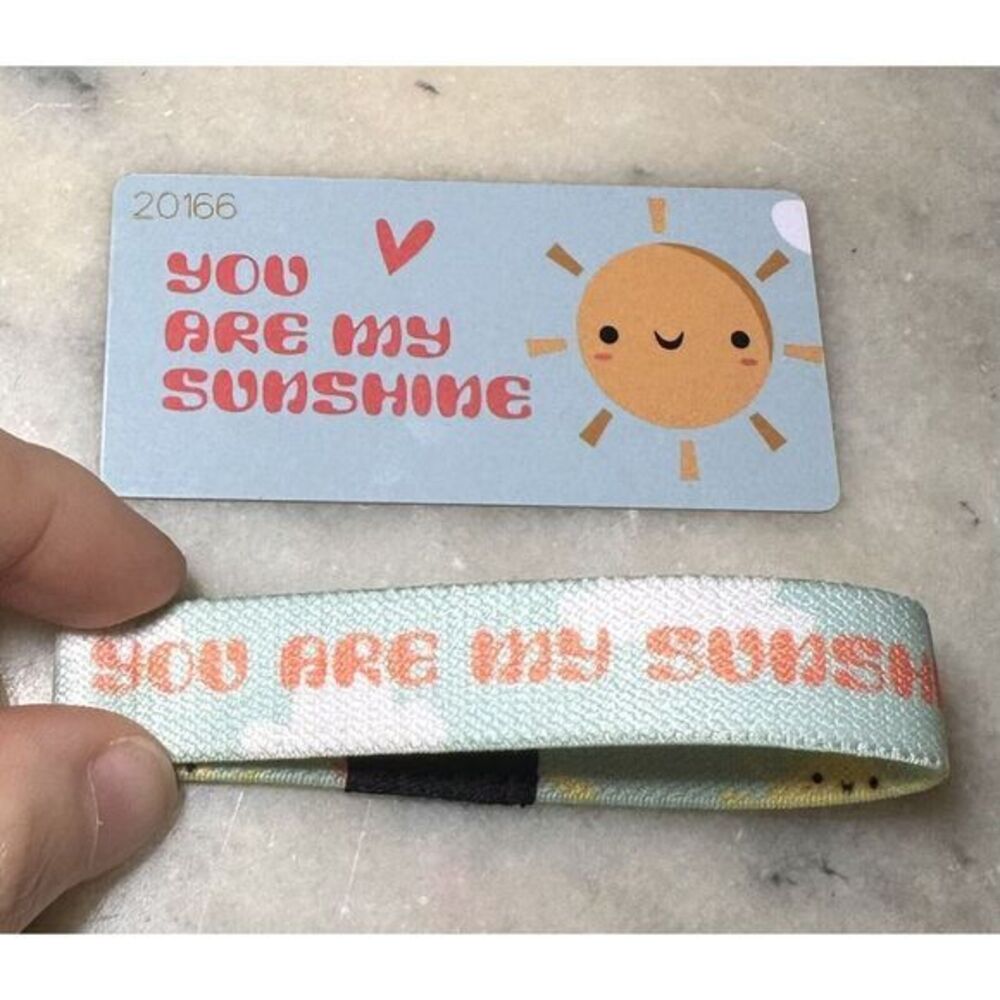 Zox You Are My Sunshine Reversible Band Bracelet Size Medium With Card